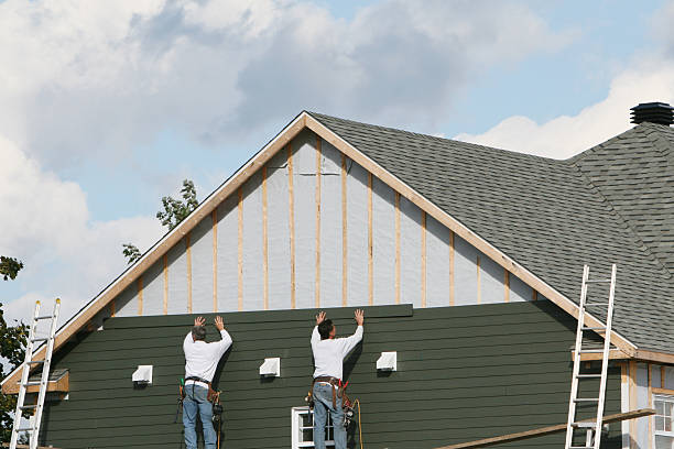 Professional Siding Contractor technician working in Timberlake, VA